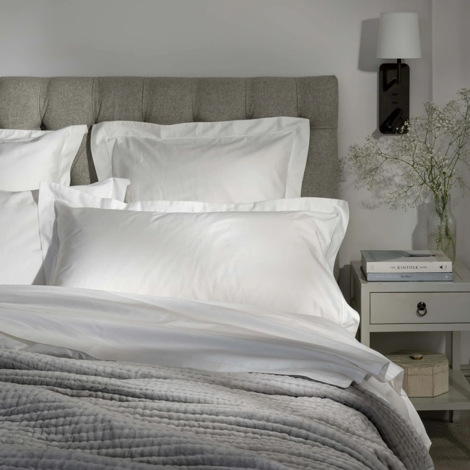 White 600TC Egyptian Cotton Emperor Duvet Cover 2 White 600TC Egyptian Cotton Emperor Duvet Cover - Image 2
