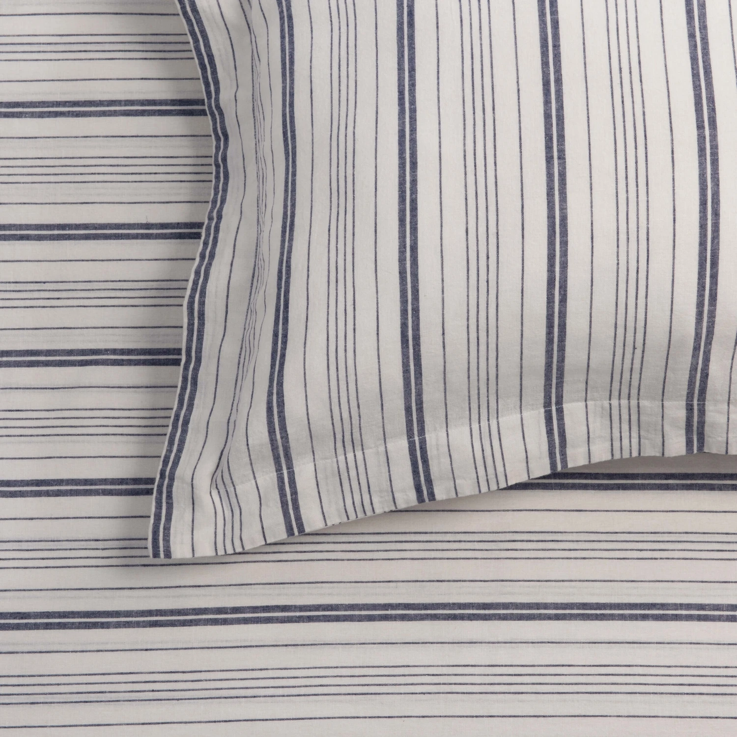 Navy/White Fine Stripe Linen & Cotton Blend Double 30cm Fitted Sheet 4 Navy/White Fine Stripe Linen & Cotton Blend Double 30cm Fitted Sheet - Image 4