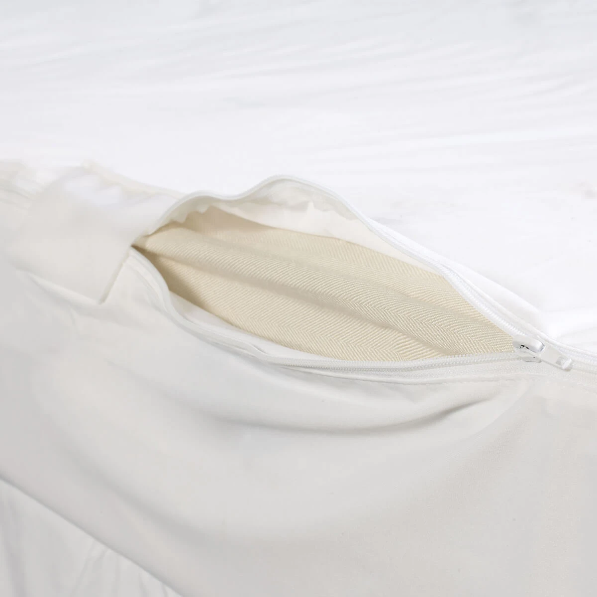 Anti Bed Bug Single Mattress Encasement 2 Anti Bed Bug Single Mattress Encasement - Image 2