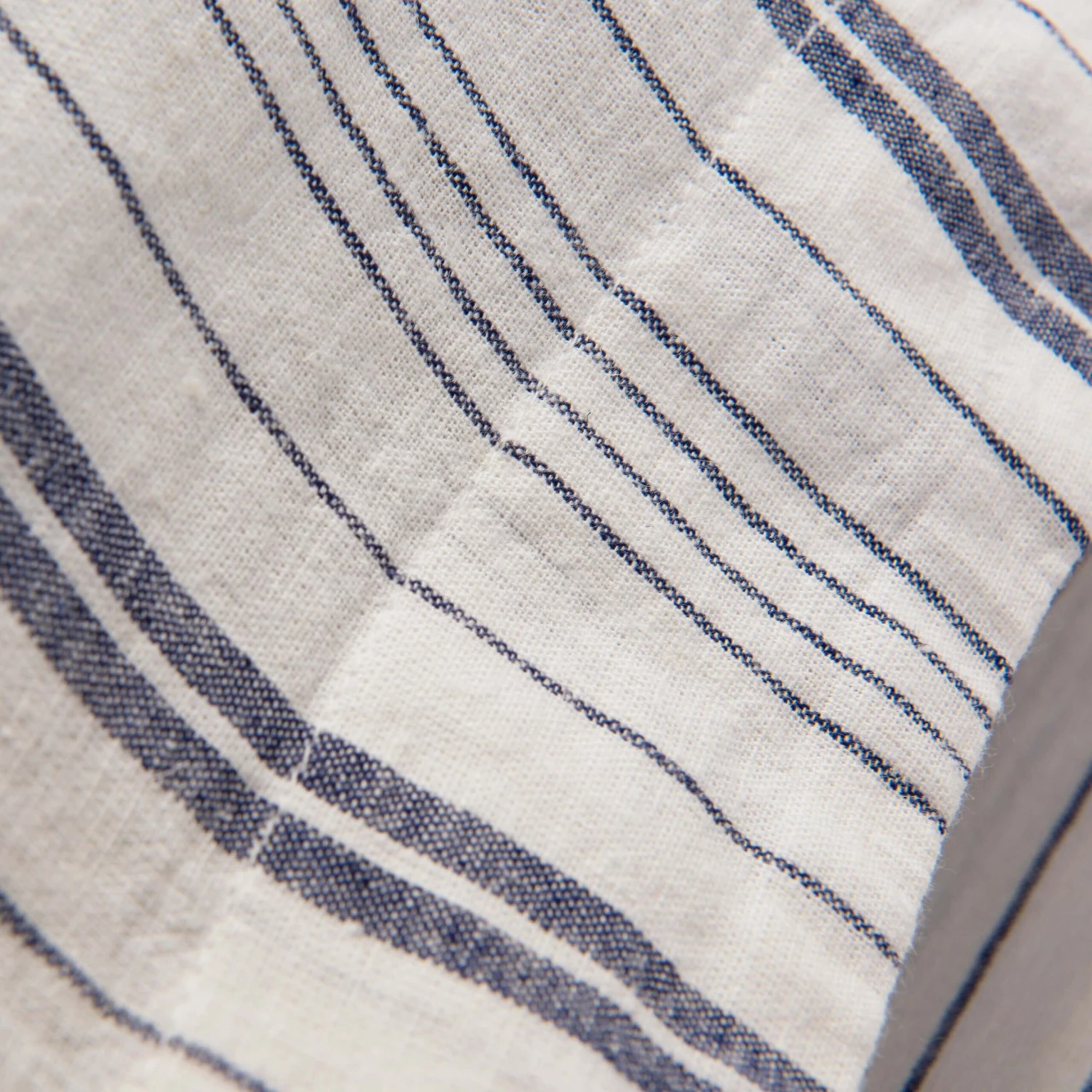 Navy/White Fine Stripe Linen & Cotton Blend Double 30cm Fitted Sheet 6 Navy/White Fine Stripe Linen & Cotton Blend Double 30cm Fitted Sheet - Image 6