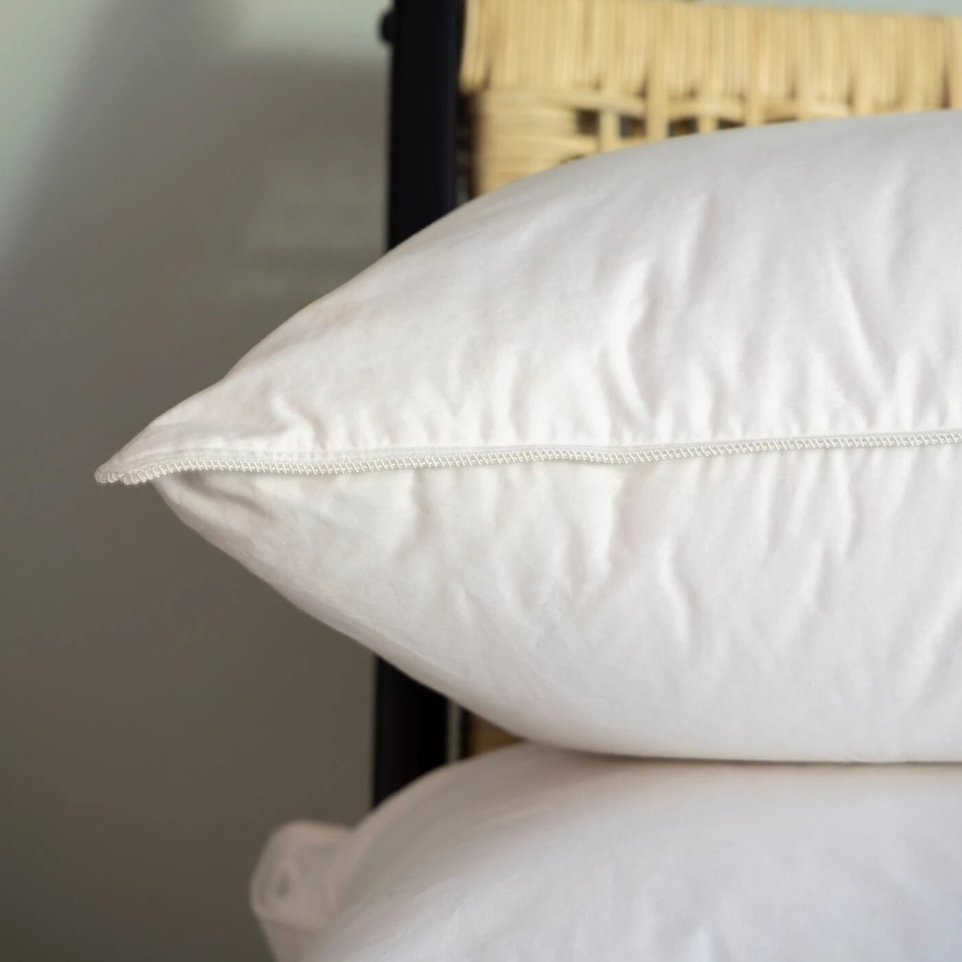 100% Canadian Down Superking Pillow - Soft/Medium 5 100% Canadian Down Superking Pillow - Soft/Medium - Image 5