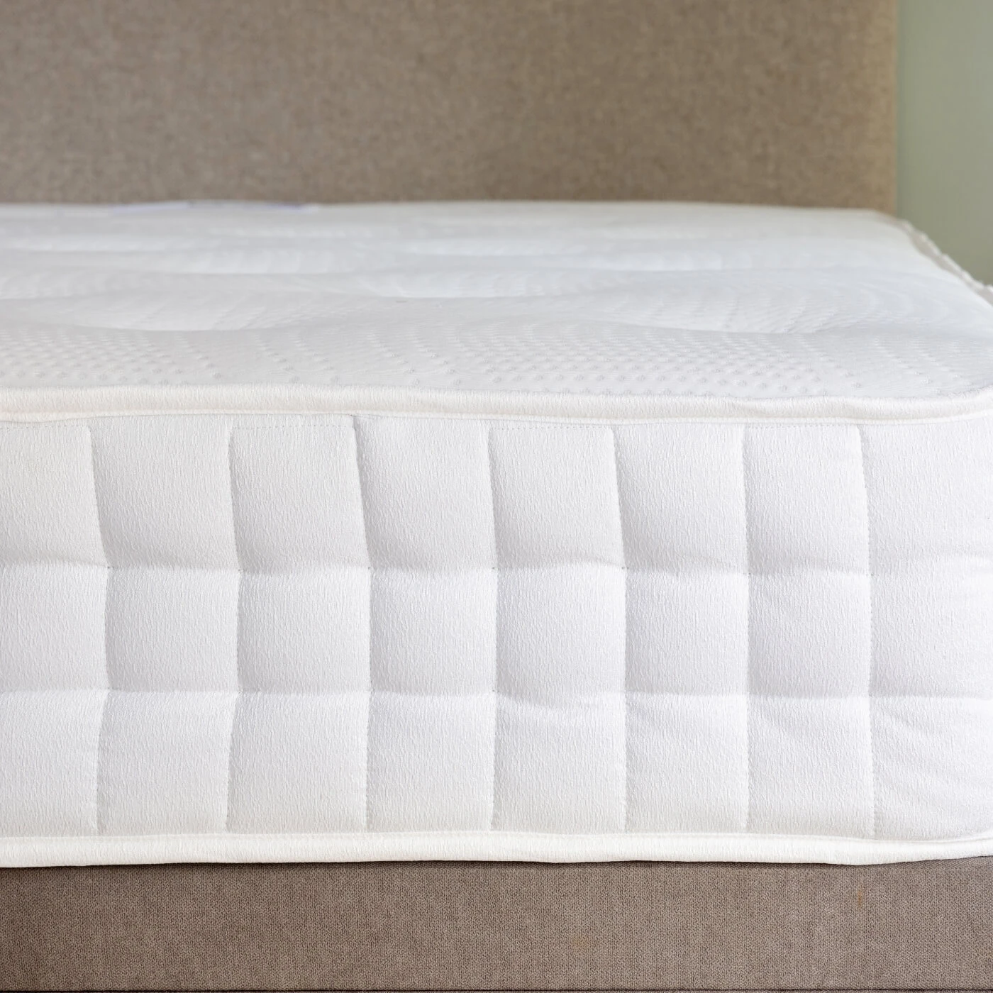1000 Pocket Spring King Size Mattress - Medium/Firm 3 1000 Pocket Spring King Size Mattress - Medium/Firm - Image 3
