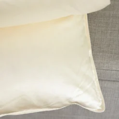 Eiderdown Superking Duvet 9 Tog -Bedding Sales Store eiderdown duvet additional2