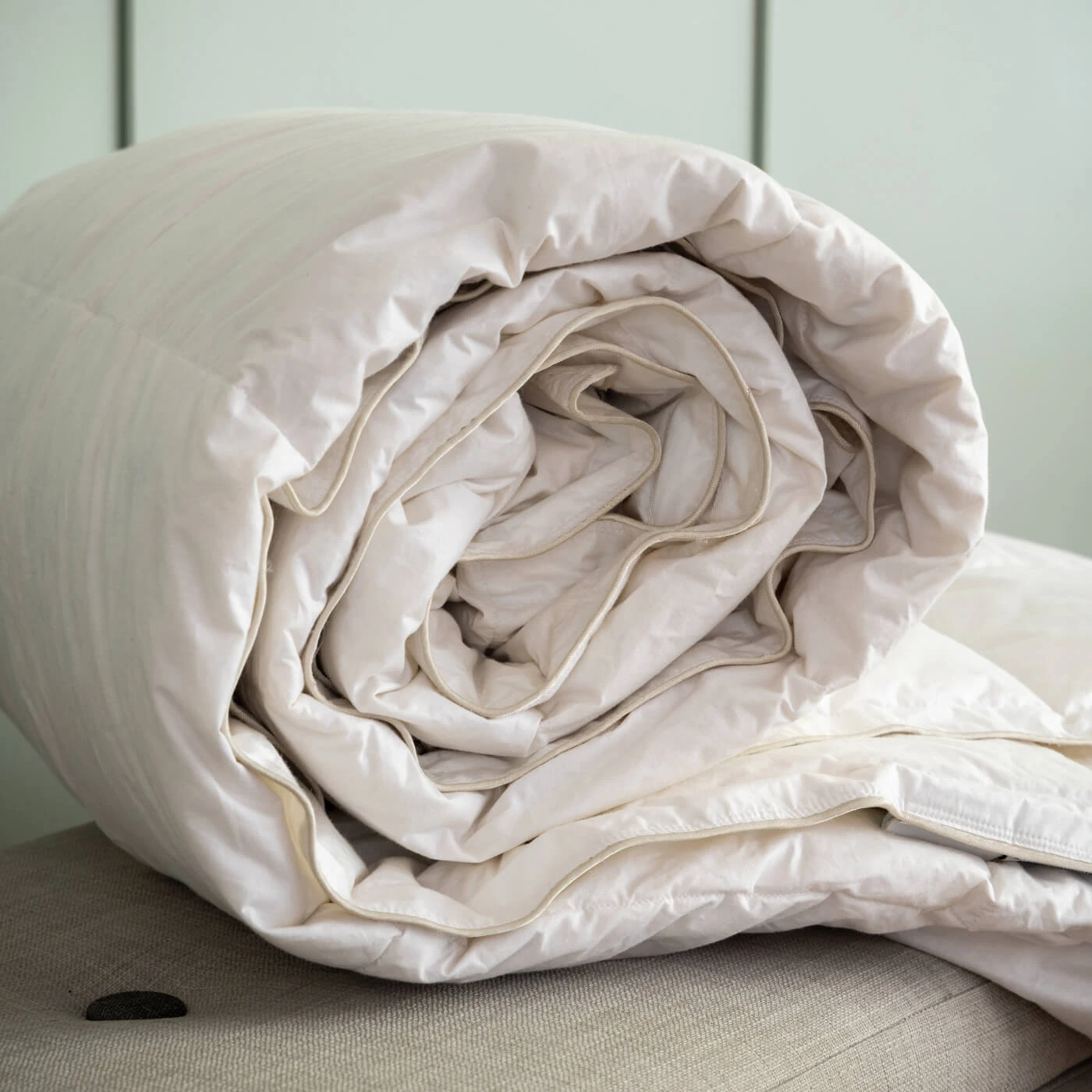 3 Tog 90% Hungarian Goose Down Double Duvet 2 3 Tog 90% Hungarian Goose Down Double Duvet - Image 2