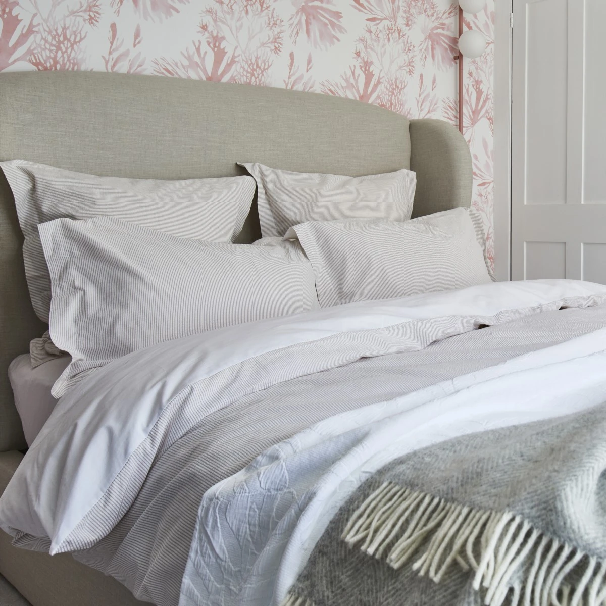 White/Natural Seersucker Stripe Double Duvet Cover 2 White/Natural Seersucker Stripe Double Duvet Cover - Image 2