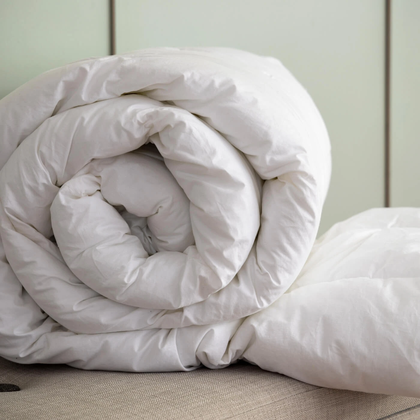 All Seasons Soft As Down Pre-Packed Microfibre Superking Duvet - 13.5 Tog (4.5 + 9.0 Tog) 8 All Seasons Soft As Down Pre-Packed Microfibre Superking Duvet - 13.5 Tog (4.5 + 9.0 Tog) - Image 8